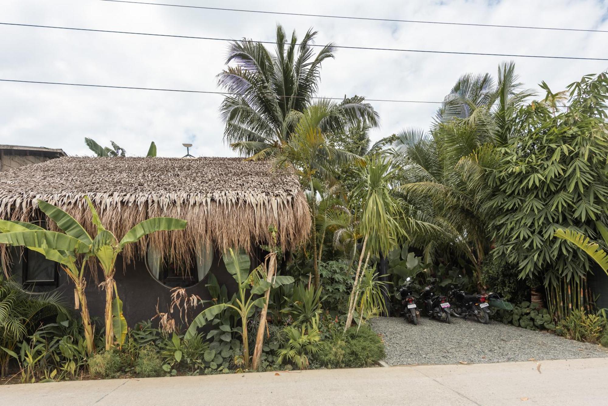 Zahara House Siargao Lägenhet Catangnan Exteriör bild